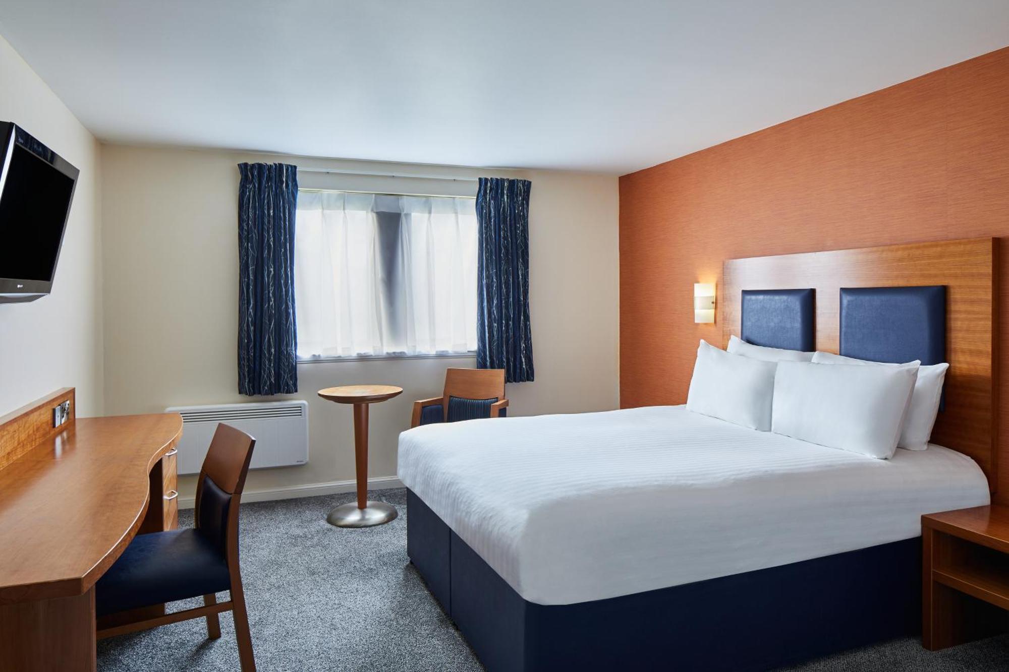 Leonardo Inn Aberdeen Airport Дайс Екстер'єр фото